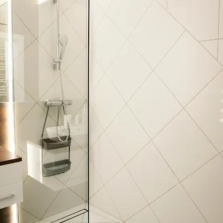 Апартаменты Maya's Flats & 42 - Walowa St Гданьск