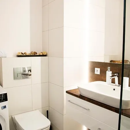 Maya's Flats & 42 - Walowa St Apartamento Gdansk